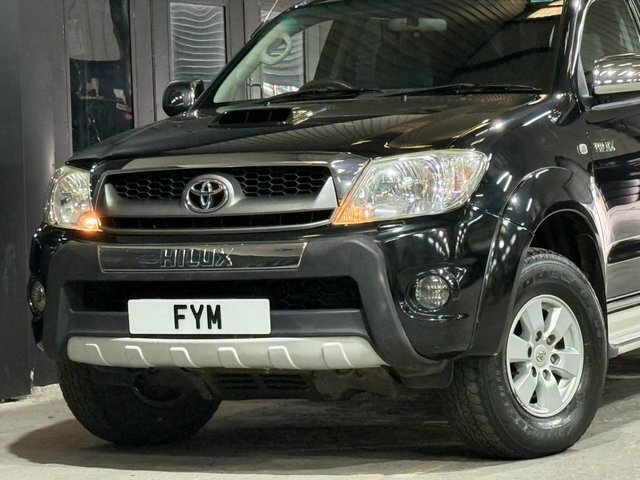 Toyota HILUX 2.5 Hl2 4X4 D-4d Red #46