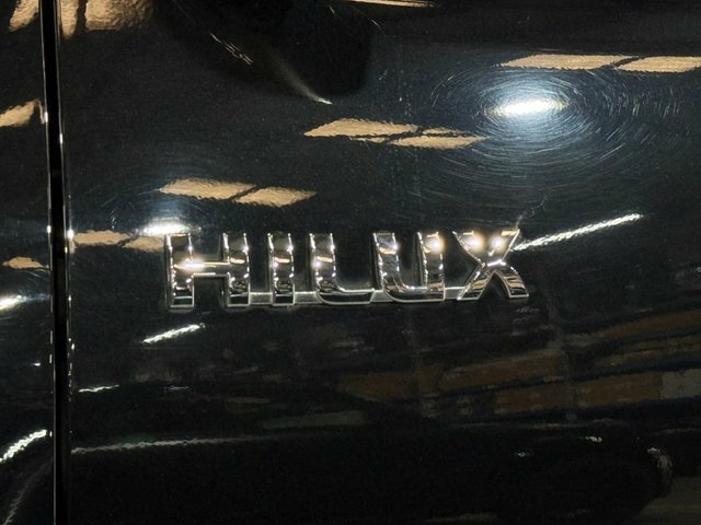 Toyota HILUX 2.5 Hl2 4X4 D-4d Red #52