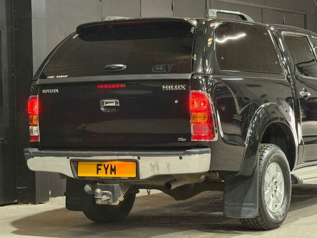 Toyota HILUX 2.5 Hl2 4X4 D-4d Red #47