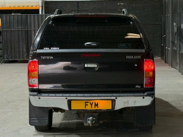 Toyota HILUX 2.5 Hl2 4X4 D-4d Red #30