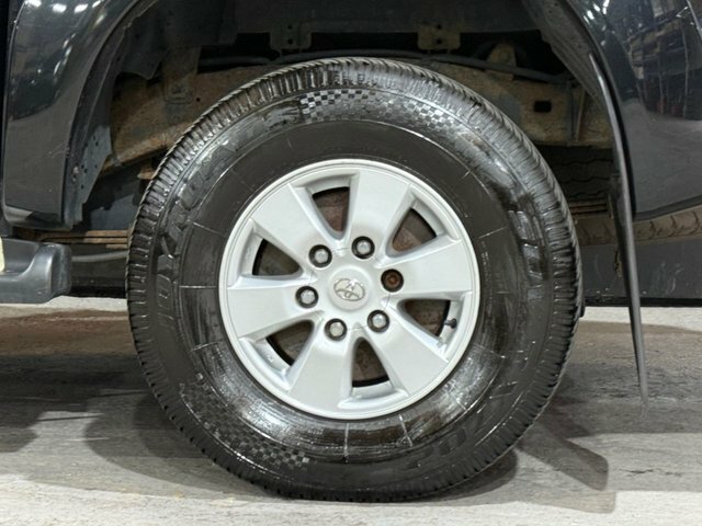 Toyota HILUX 2.5 Hl2 4X4 D-4d Red #25