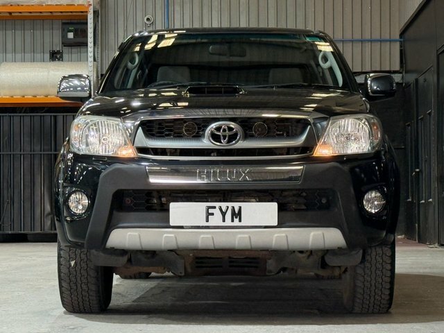 Toyota HILUX 2.5 Hl2 4X4 D-4d Red #18