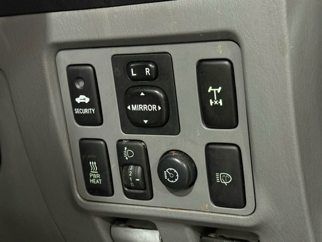 Toyota HILUX 2.5 Hl2 4X4 D-4d Red #42