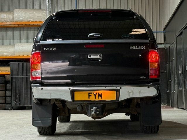 Toyota HILUX 2.5 Hl2 4X4 D-4d Red #22