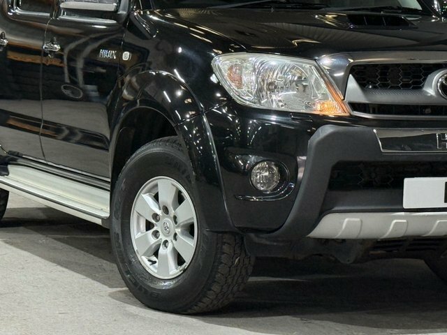 Toyota HILUX 2.5 Hl2 4X4 D-4d Red #17