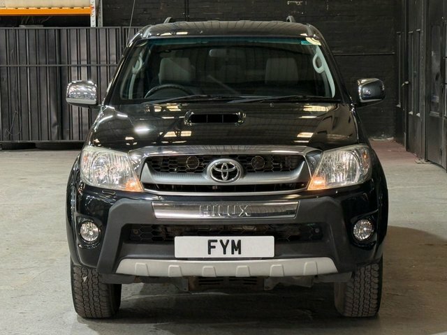 Toyota HILUX 2.5 Hl2 4X4 D-4d Red #29