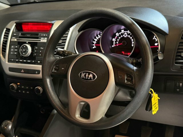 Kia Venga Ecodynamics 1 Mpv White #6