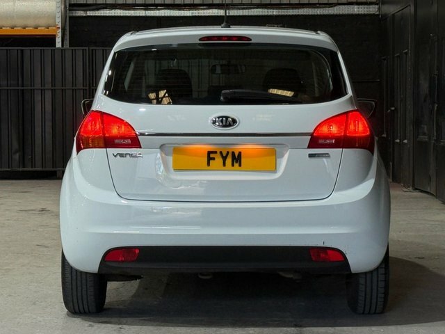 Kia Venga Ecodynamics 1 Mpv White #5