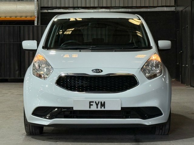 Kia Venga Ecodynamics 1 Mpv White #4