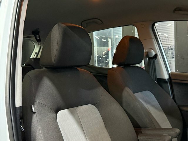 Kia Venga 1.6 Isg 3 Red #39