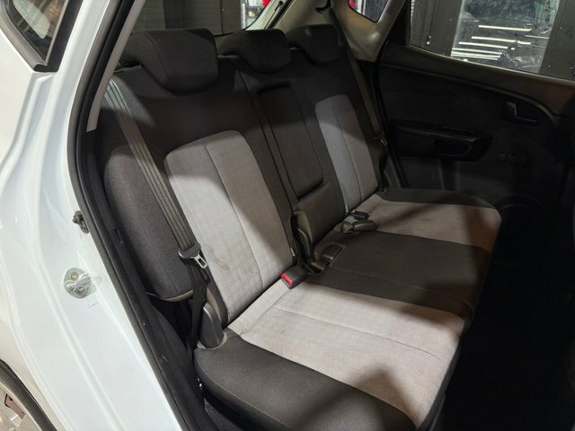 Kia Venga 1.6 Isg 3 Red #36