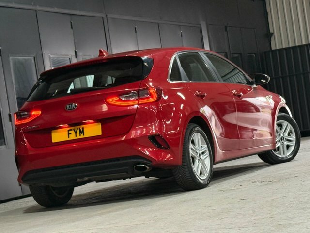 Kia Ceed 1.0T Gdi Isg Gt-line Silver #68