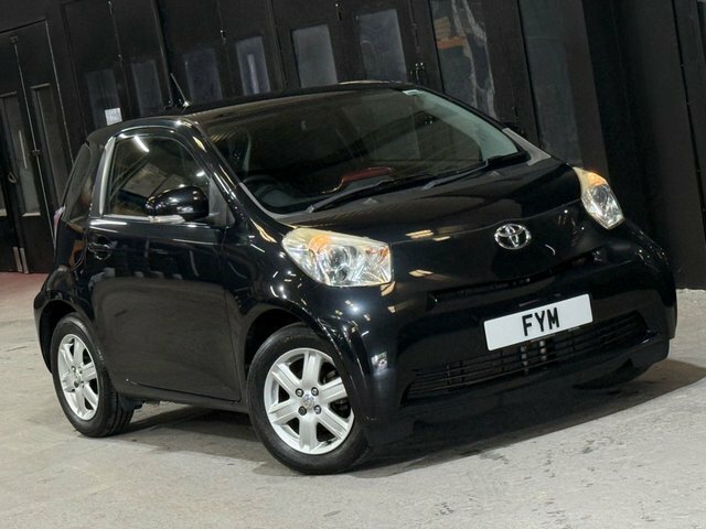 Toyota IQ Hatchback Black #35