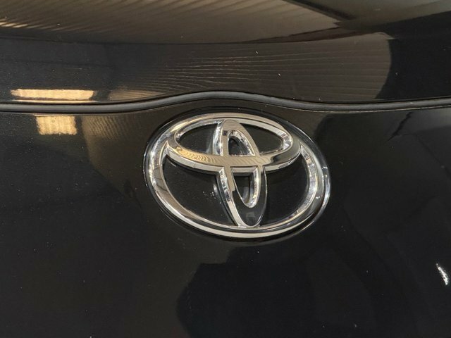 Toyota IQ Hatchback Black #30