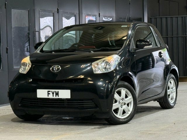 Toyota IQ Hatchback Black #16