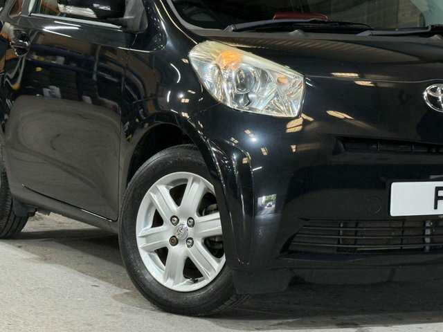Toyota IQ Hatchback Black #36