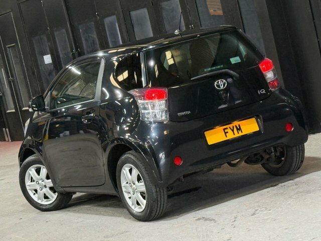 Toyota IQ Hatchback Black #22