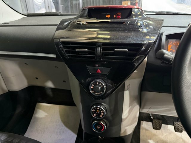 Toyota IQ Hatchback Black #47
