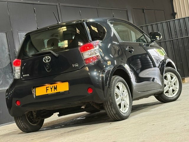 Toyota IQ Hatchback Black #43