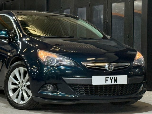 Vauxhall Astra GTC Limited Edition White #37