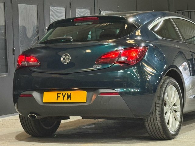 Vauxhall Astra GTC Limited Edition White #35