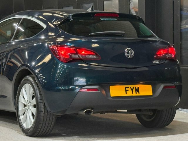Vauxhall Astra GTC Limited Edition White #20