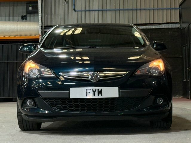 Vauxhall Astra GTC Limited Edition White #23