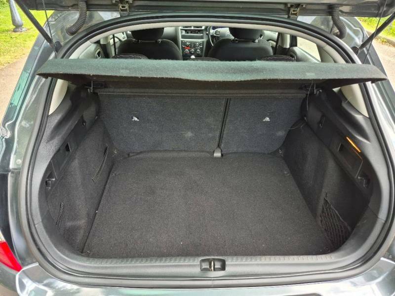 Citroen C4 1.6 Hdi Selection Euro 5 White #14