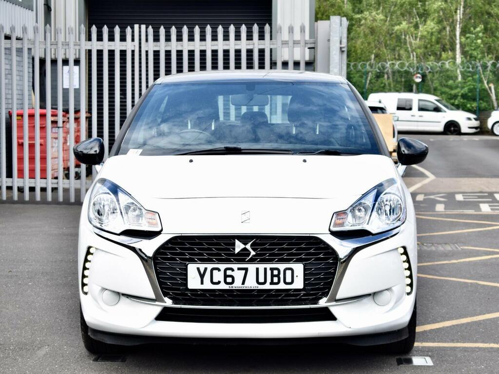 DS DS 3 Hatchback 1.2 Puretech Chic Euro 6 201767 YC67UBO White #2