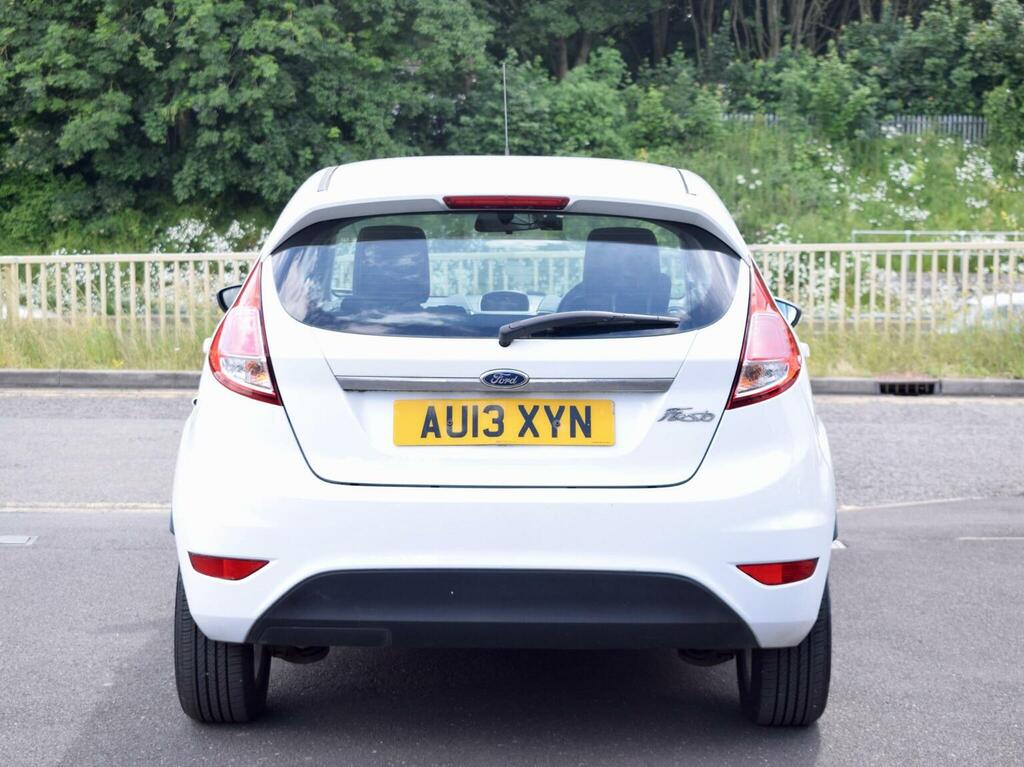 Ford Fiesta Hatchback 1.25 Zetec Euro 5 201313 AU13XYN White #6