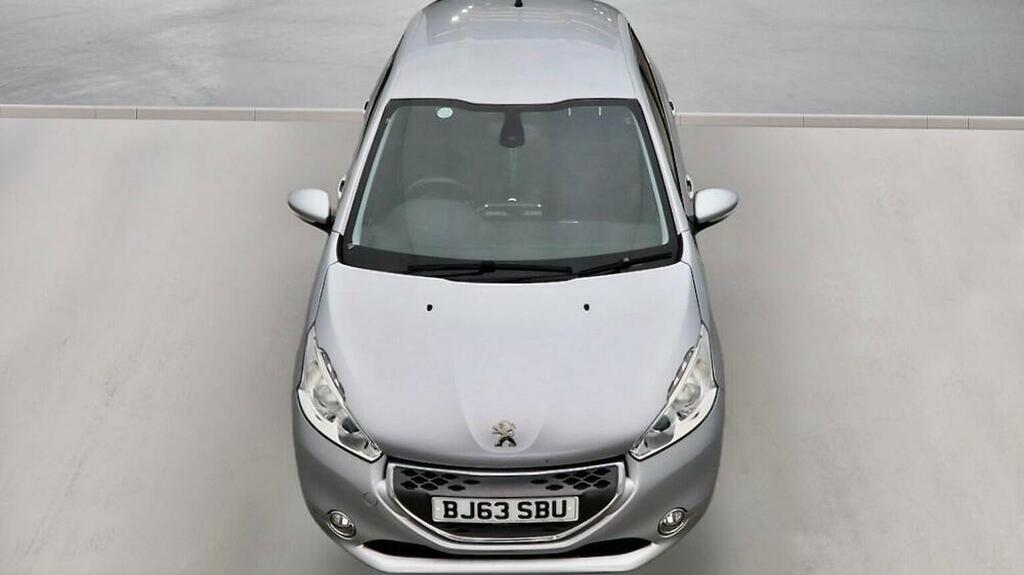 Peugeot 208 1.4 E-hdi Allure Egc Euro 5 Ss Silver #2
