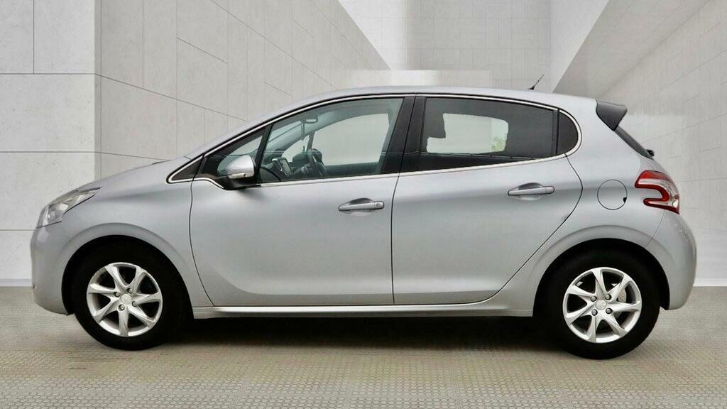 Peugeot 208 1.4 E-hdi Allure Egc Euro 5 Ss Silver #4