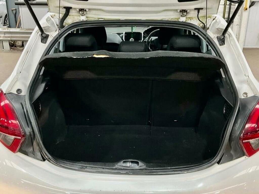 Peugeot 208 1.2 Puretech Active Etg Euro 6 Ss White #4