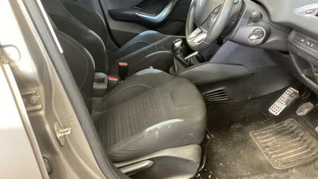 Peugeot 208 Hatchback Black #8