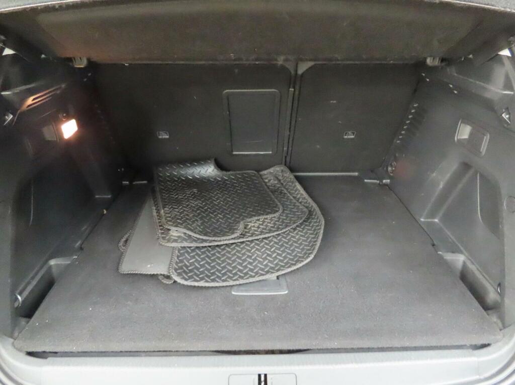 Peugeot 3008 1.2 Puretech Allure Euro 6 Ss Black #6