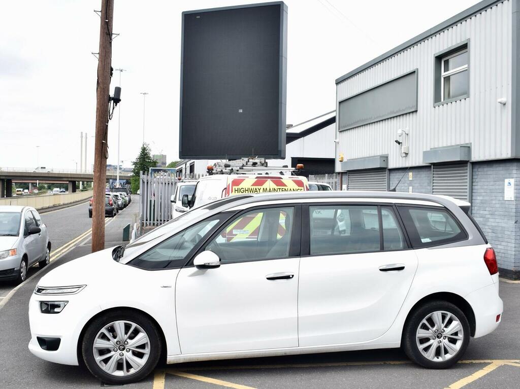 Citroen Grand C4 SpaceTourer Mpv 1.6 E-hdi Airdream Exclusive Euro 5 Ss MK64SXL White #4