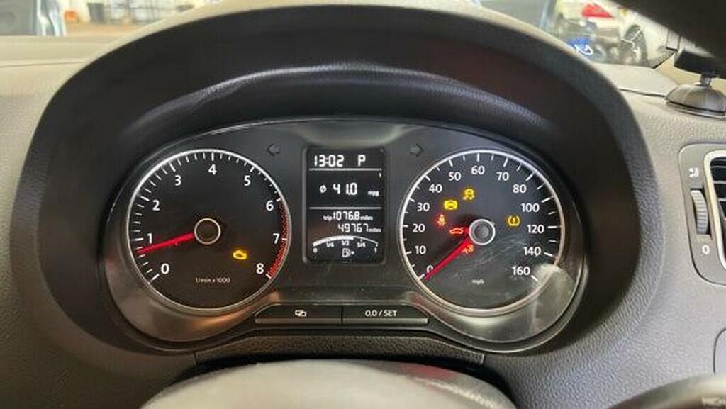 Volkswagen Polo White #10