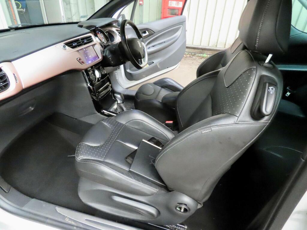 DS DS 3 Cabrio 1.2 Puretech Prestige Cabriolet White #11