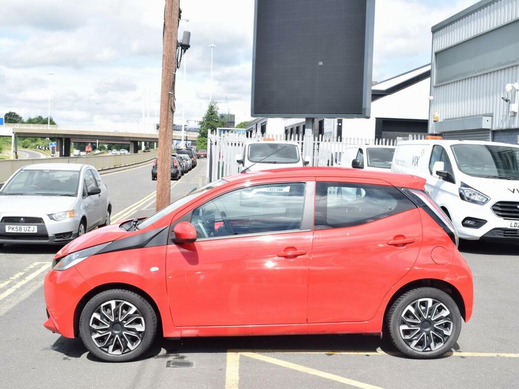 Toyota Aygo 1.0 Vvt-i X-play Euro 5 Euro 5 Red #5