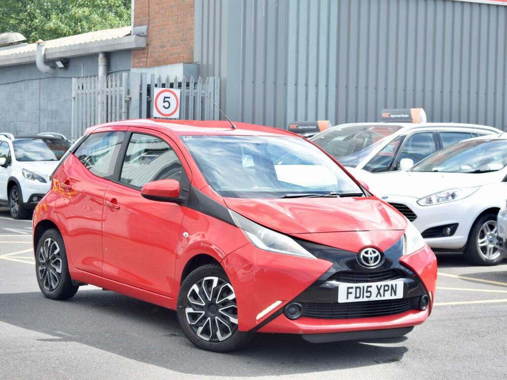 Toyota Aygo 1.0 Vvt-i X-play Euro 5 Euro 5 Red