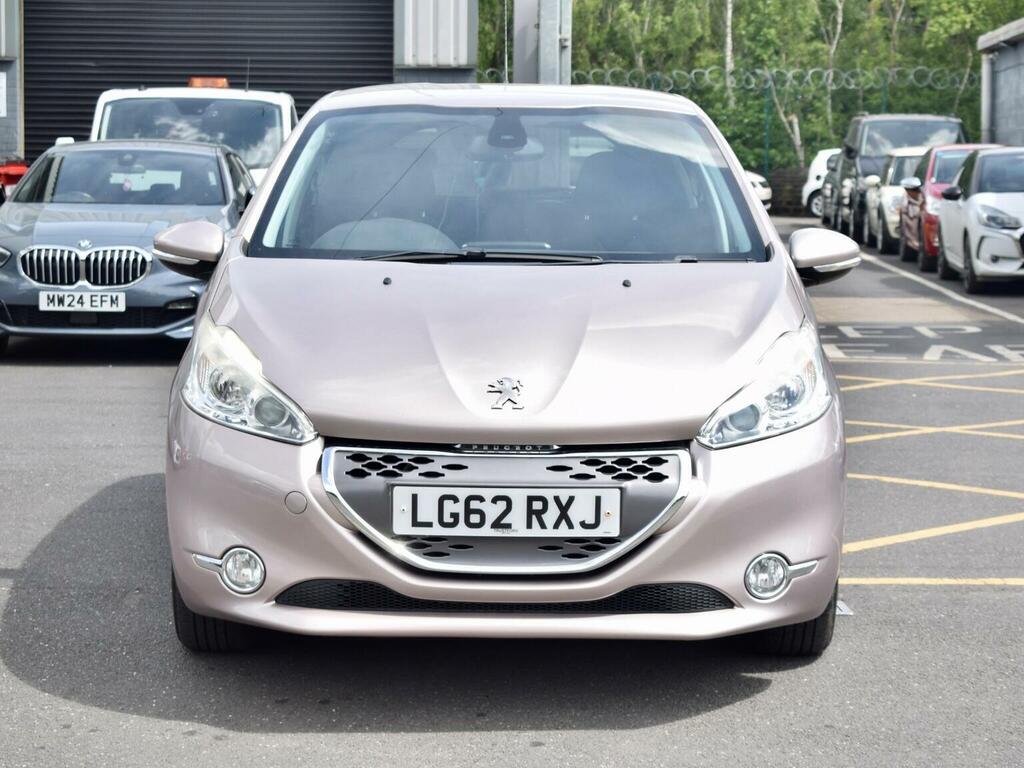 Peugeot 208 1.2 Access Plus 82 Bhp White #35