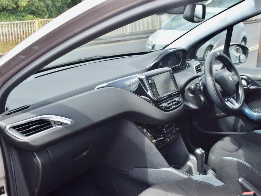 Peugeot 208 1.2 Access Plus 82 Bhp White #30