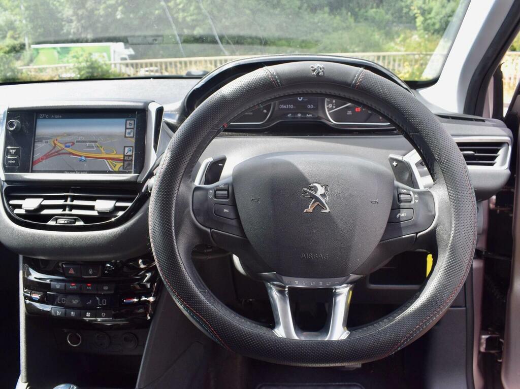 Peugeot 208 1.2 Access Plus 82 Bhp White #38