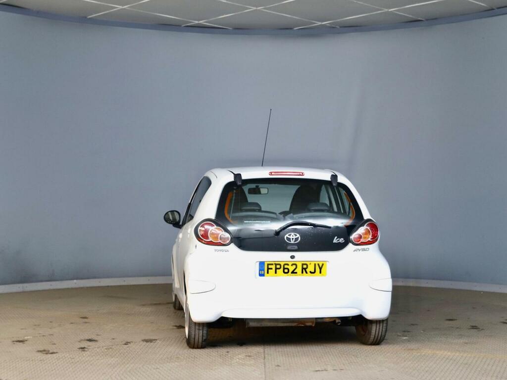 Toyota Aygo Hatchback 1.0 Vvt-i Ice Euro 5 201262 White #5