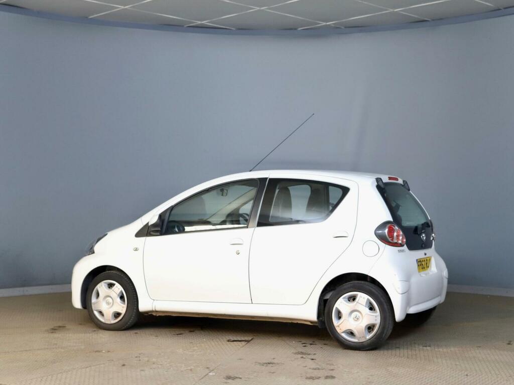 Toyota Aygo Hatchback 1.0 Vvt-i Ice Euro 5 201262 White #3