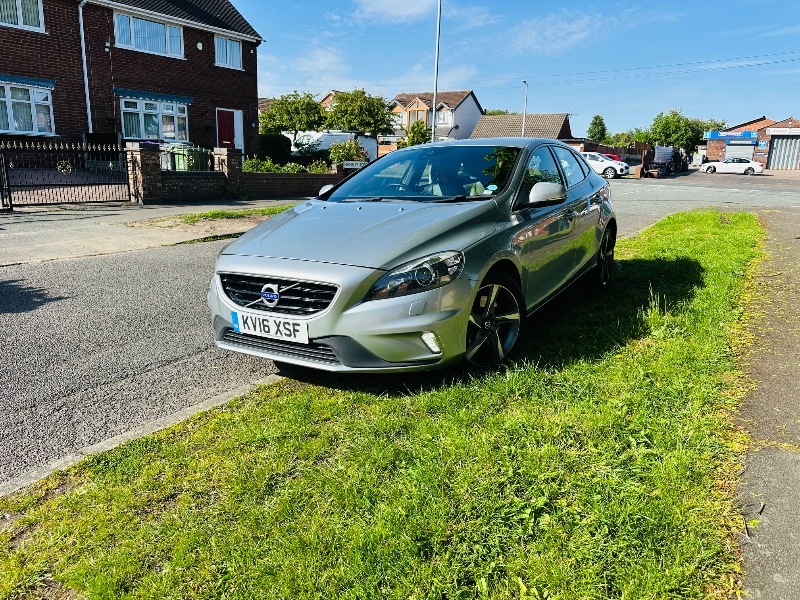 Volvo V40 2.0 D2 R-design Lux Nav Hatchback Silver