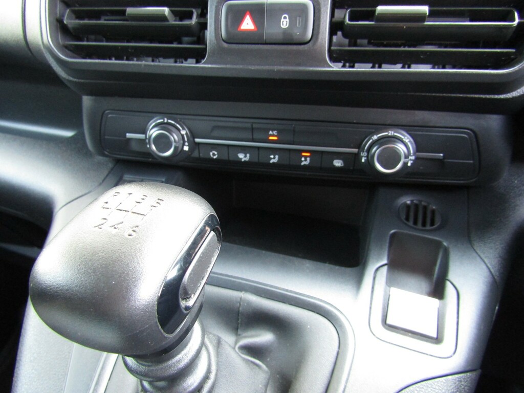 Citroen Berlingo Panel Van 1.5 Berlingo Van M Bluehdi 100 Ss 6-Spe CJ72MYR White #5