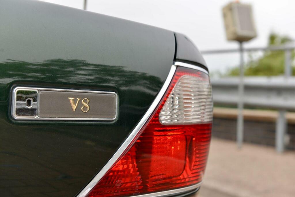 Daimler XJ Series 4.0 V8 Super Lwb Saloon Red #32