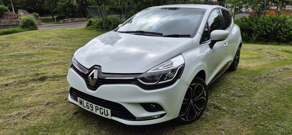 Renault Clio Hatchback 1.5 Iconic Dci 90 My18 2019 ML69PGU White #4