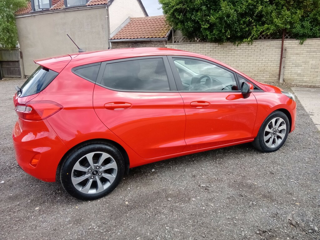 Ford Fiesta 1.1 Ti-vct Trend Red #4